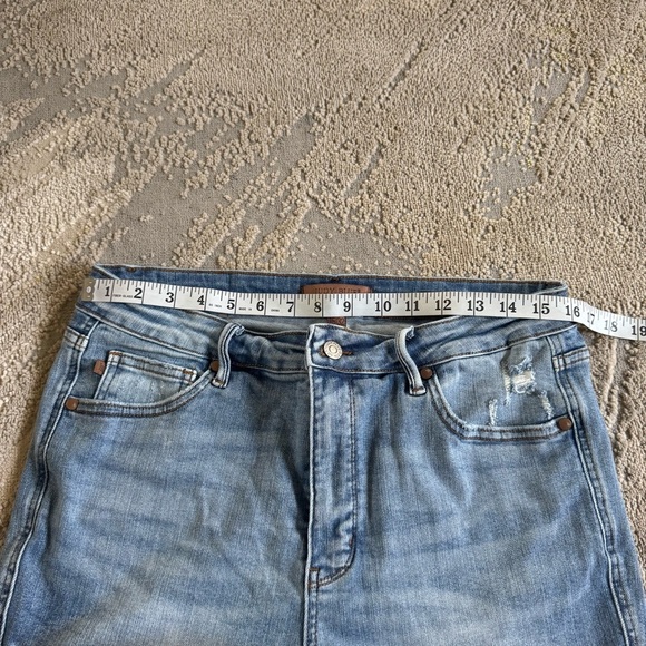 Judy Blue flare jeans Mid Rise Tummy Control distressed Denim Jeans 88594 32 - Picture 5 of 14